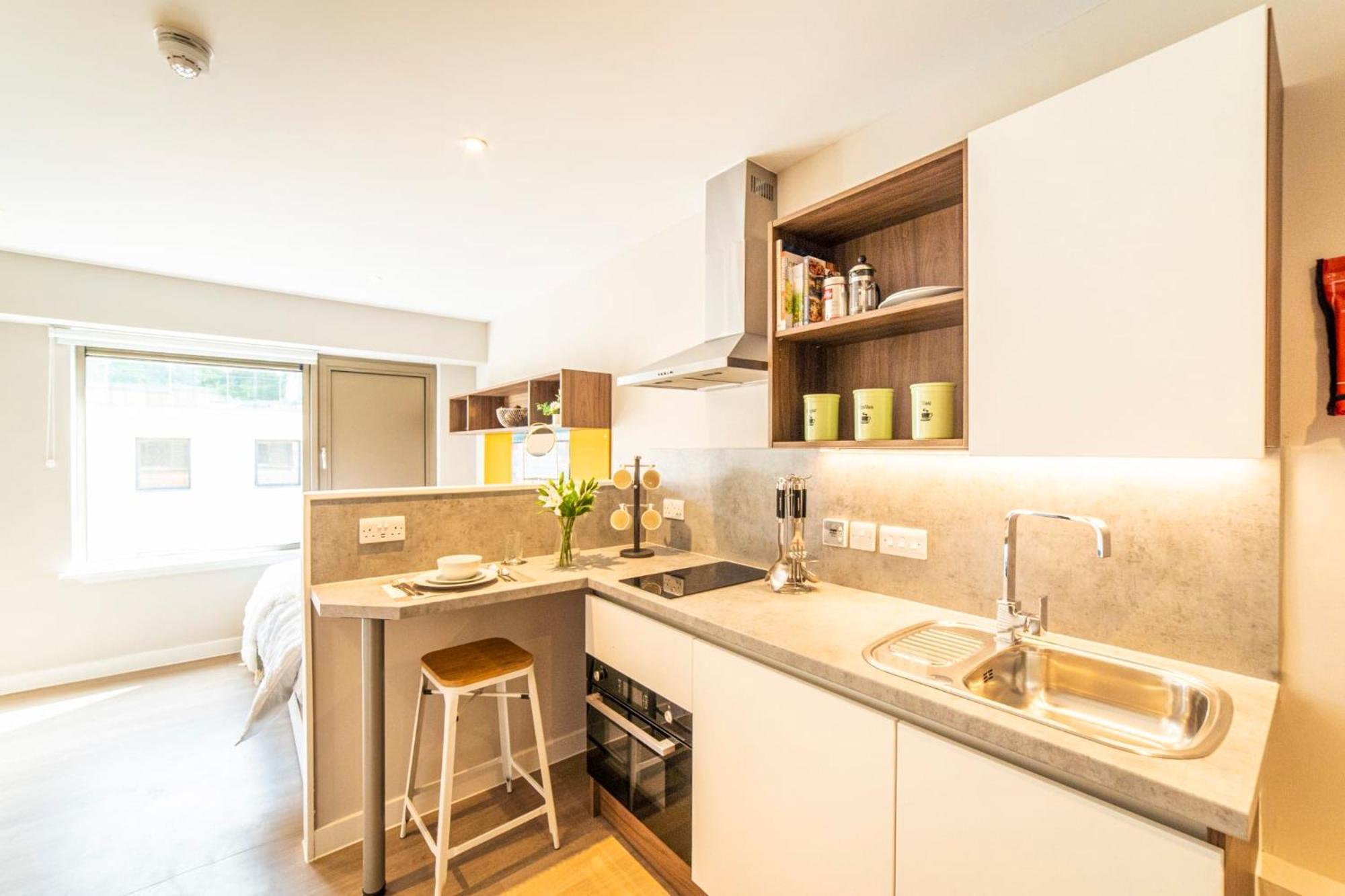 Stylish Studio Accommodations With Kitchen At Brewer'S Court In Edinburgh Eksteriør billede